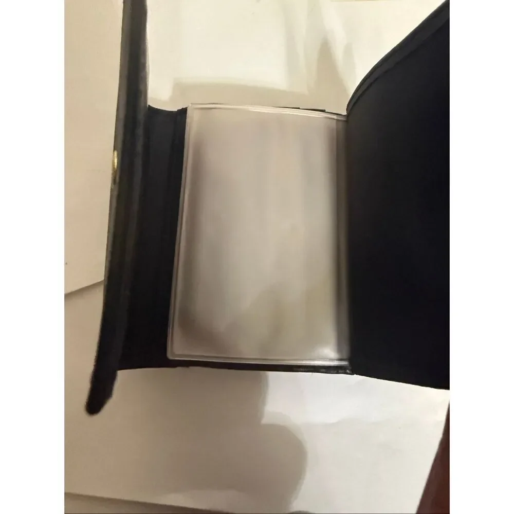 Women's Leather Tri-fold Kisslock Coin Pocket Card Holder Wallet Black OS NWT